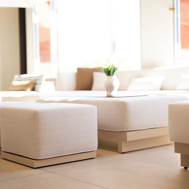 cube-ottoman-image-3